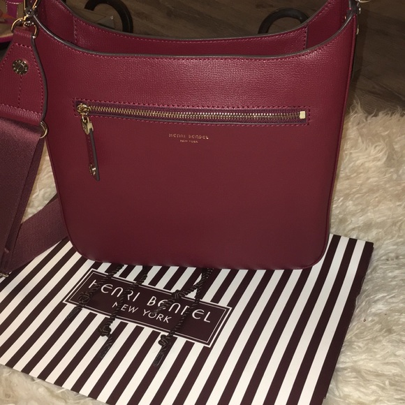 henri bendel Handbags - ⭐️Oxblood Henri Bendel cross body.